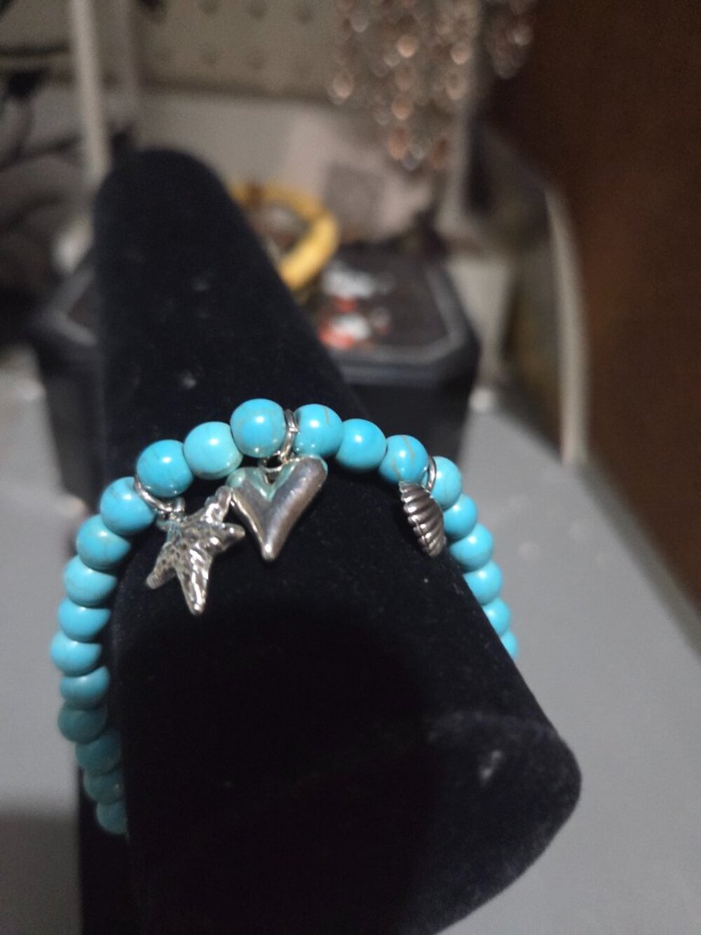 Turquoise beads bracelet